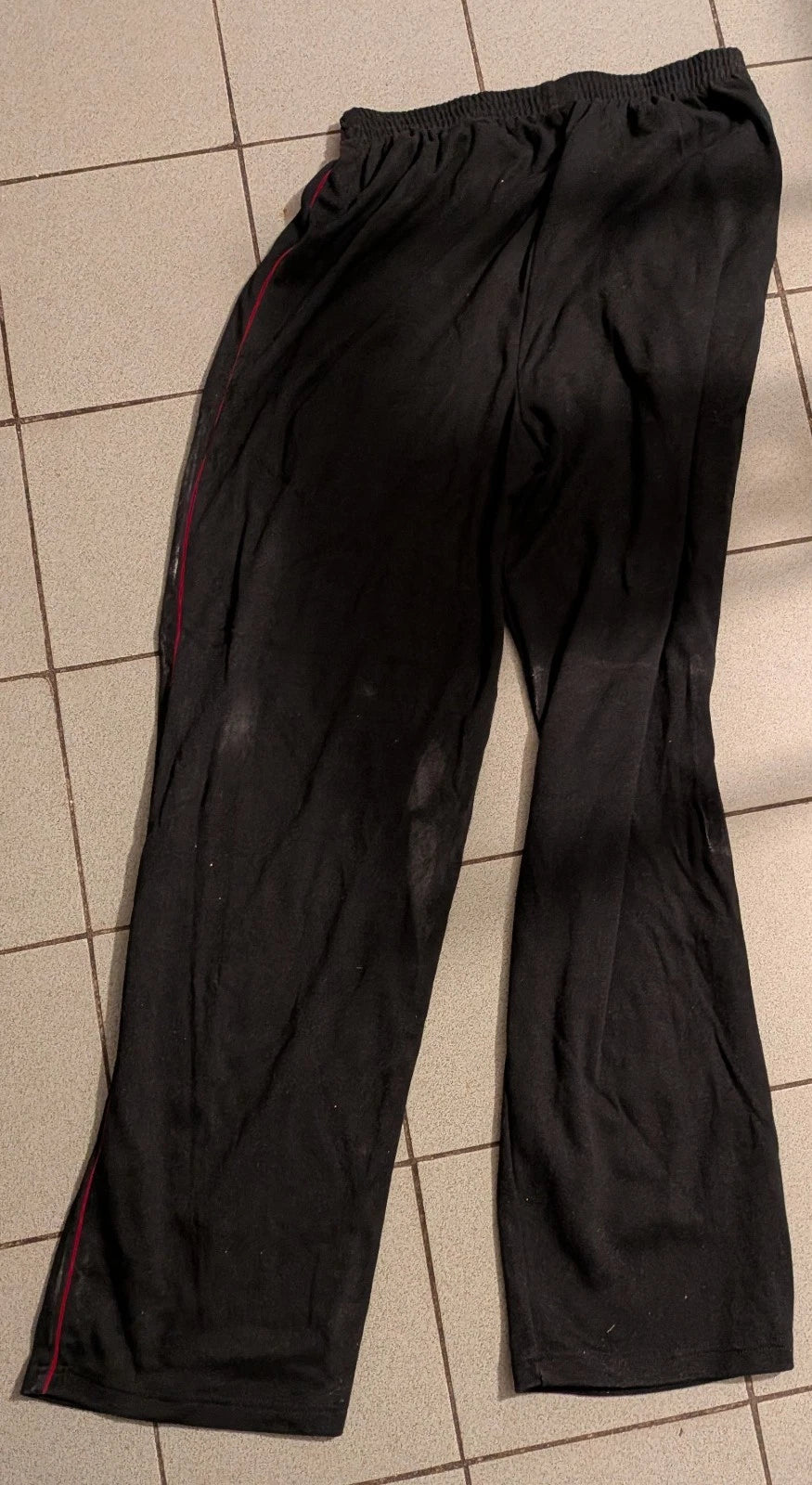 Herren Jogginghose Sporthose Gr. XL Schwarz flach gemessen (Gebraucht - vor Tragen waschen)